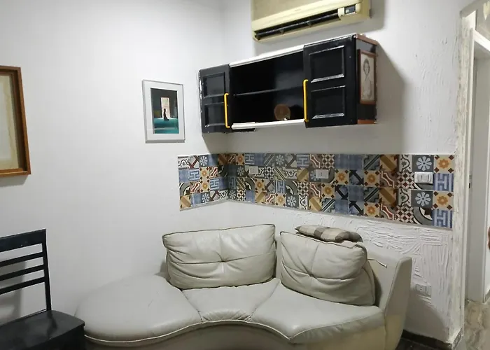Charming Marina Crib Pool Gym Apartman Gurdaka