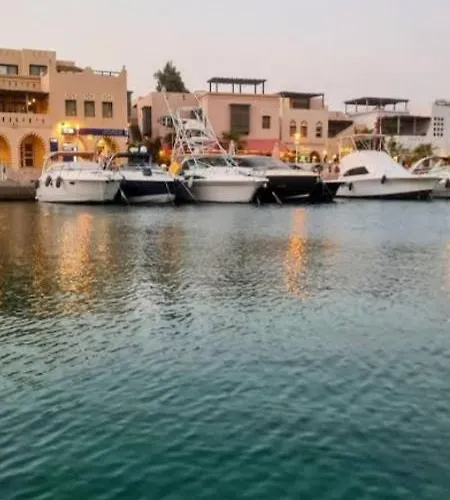 Apartman Charming Marina Crib Pool Gym Gurdaka