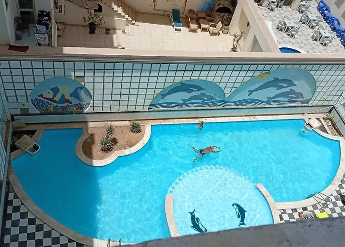 Apartman Charming Marina Crib Pool Gym