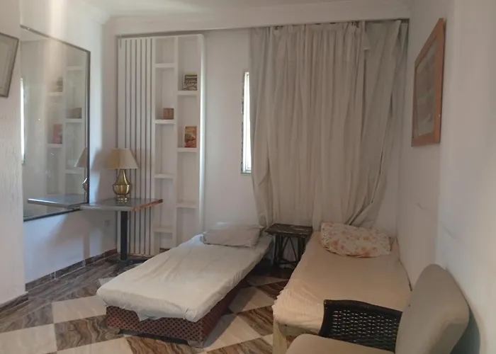 Apartman Charming Marina Crib Pool Gym